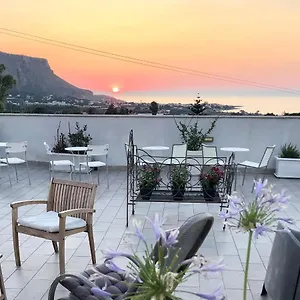 Bed & Breakfast Casale Belvedere Vista Mare, Valderice